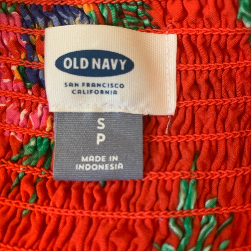 Old Navy Summer Dresses - Picture 3 of 13